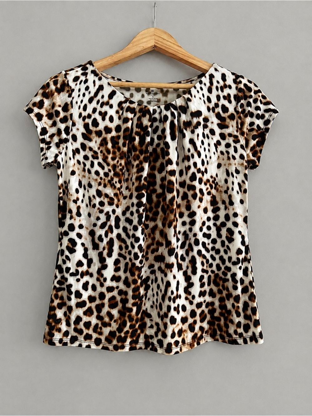 Worthington Petite PL Leopard Animal Print Pleated Neck Short Sleeve Stretch Top